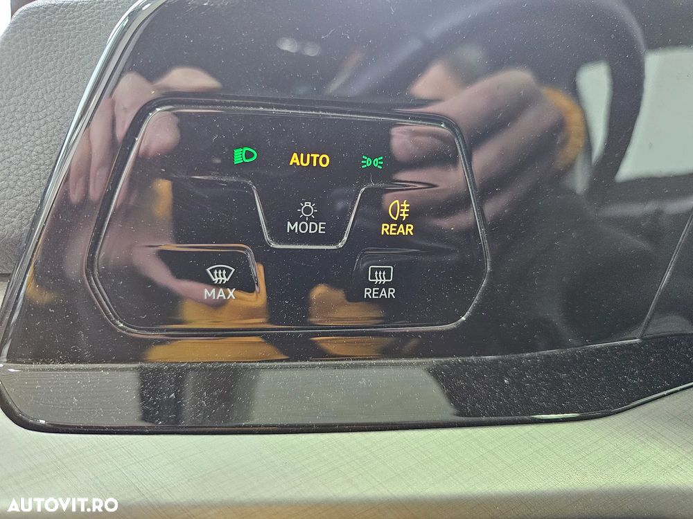 Volkswagen Golf 2.0 TDI Life - 7