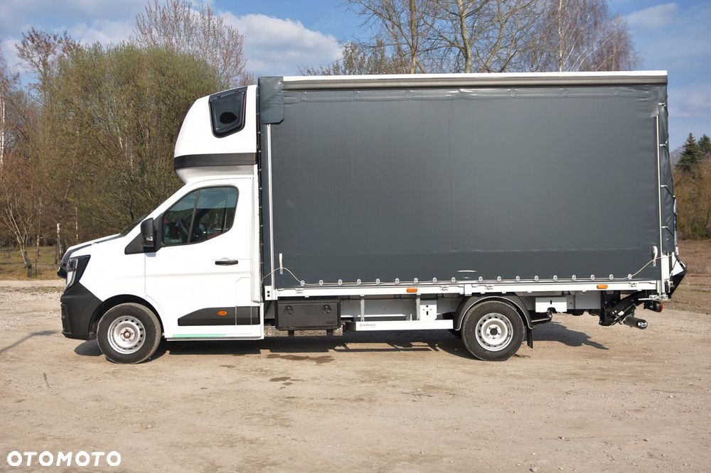 Renault Master 2.0 170KM Zabudowa 9EP Międzynarodówka Kurnik Winda BAR - 4