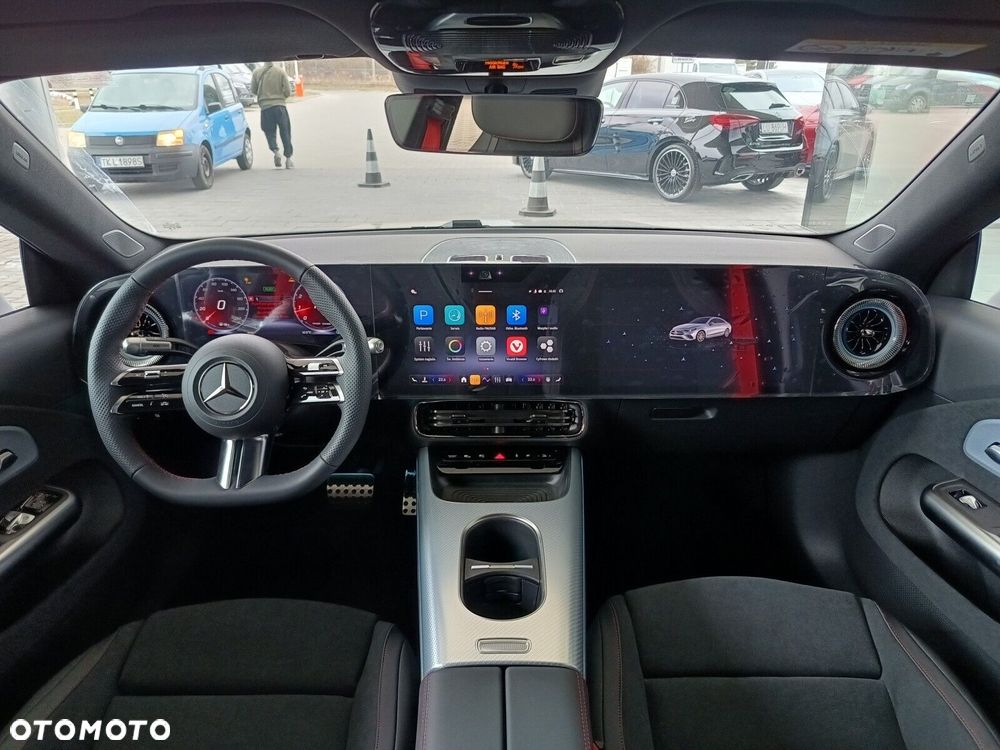 Mercedes-Benz CLA - 17