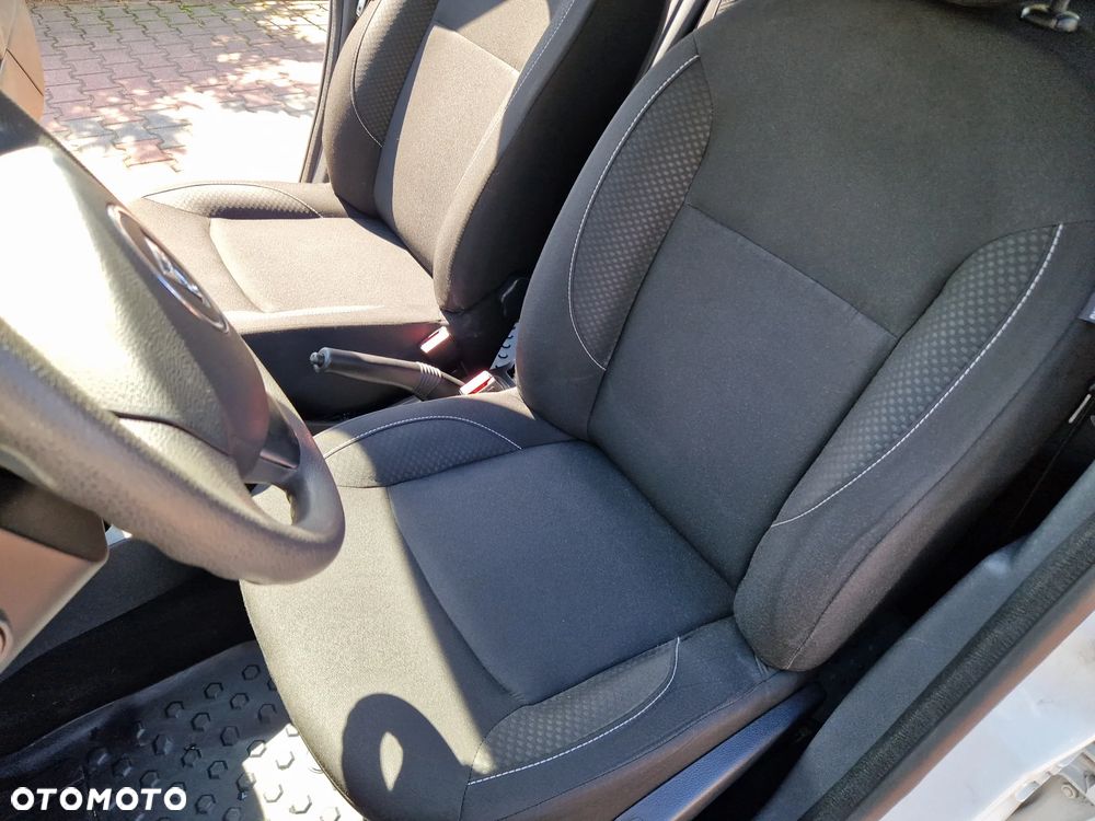 Dacia Duster 1.6 SCe Ambiance S&S - 23
