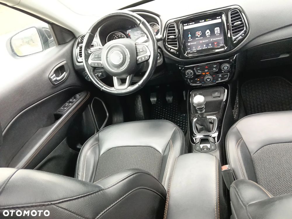 Jeep Compass 1.4 MultiAir Limited - 17