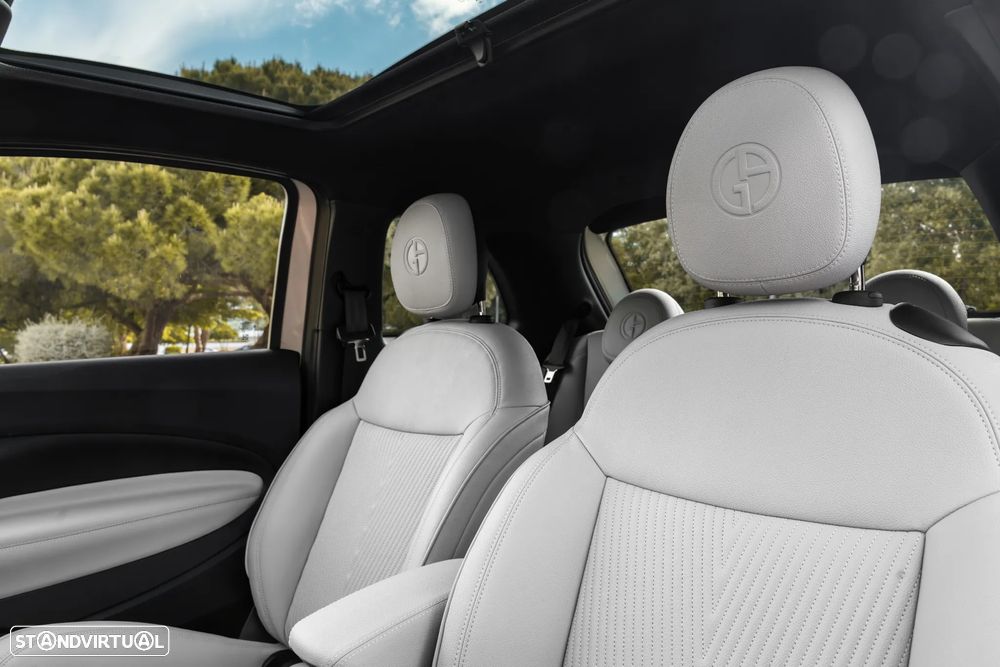 Fiat 500e 42 kWh Giorgio Armani Collector´s Edition - 18