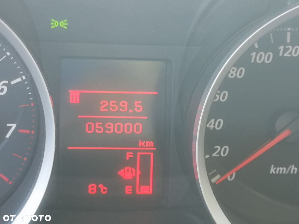 Mitsubishi Lancer 1.6 Inform - 25