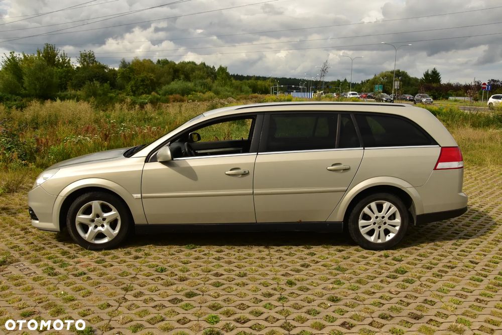 Opel Vectra 1.9 CDTI Cosmo - 4