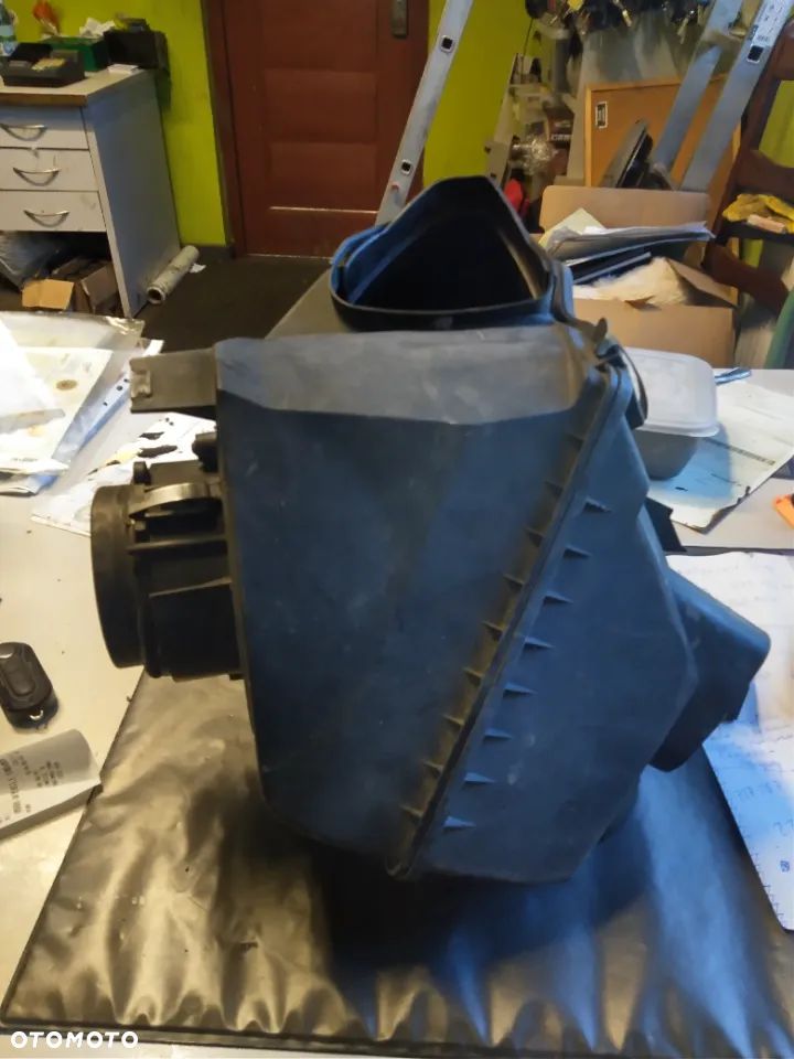 Obudowa filtra powietrza A6 C6 3.0TFSI - 3