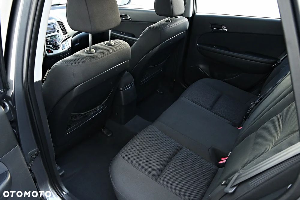 Hyundai i30 1.6 blue Comfort - 31