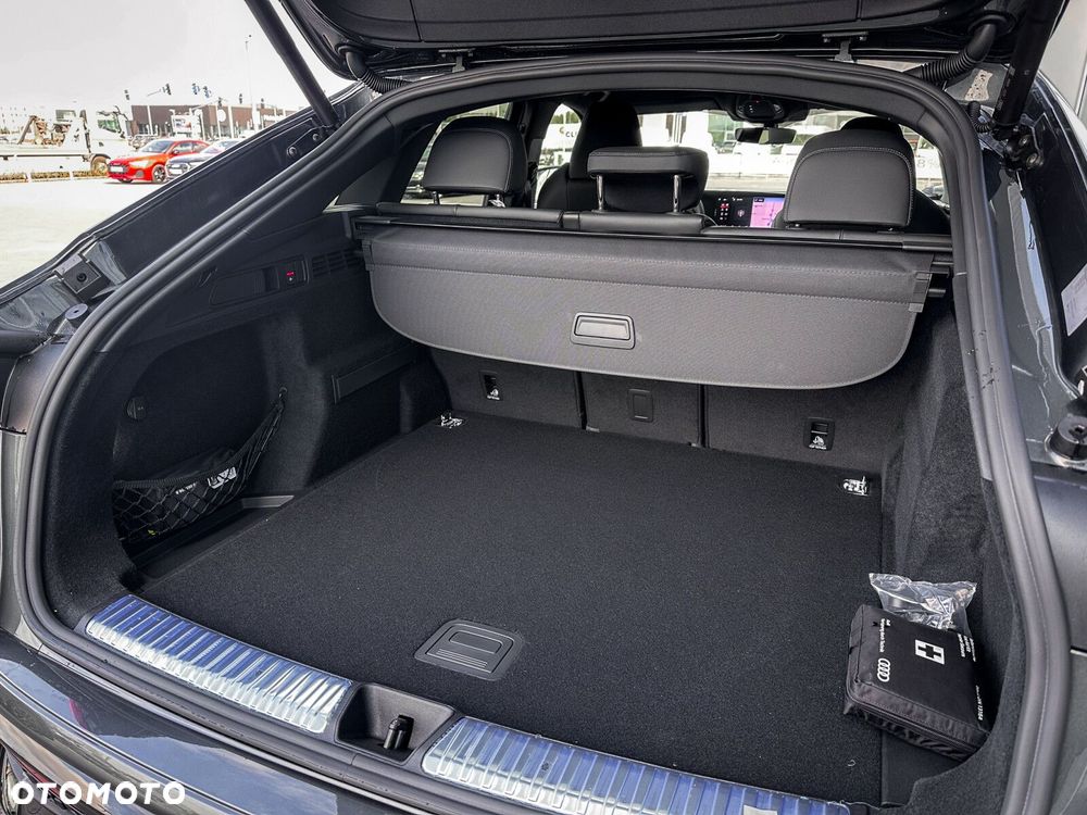 Audi Q5 Sportback - 9