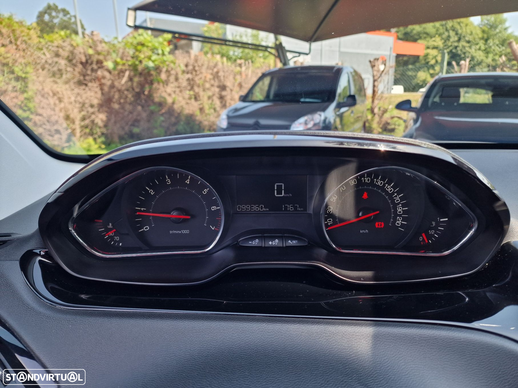 Peugeot 208 1.2 VTi Access - 19