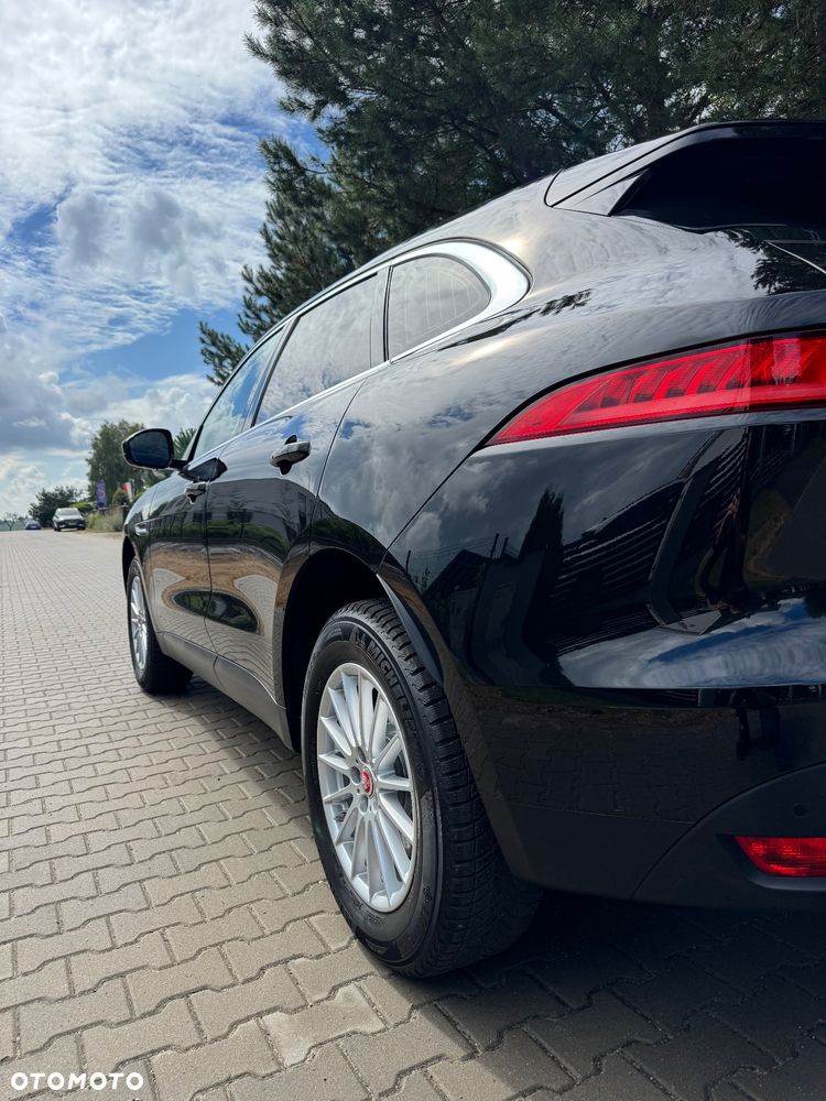 Jaguar F-Pace - 6