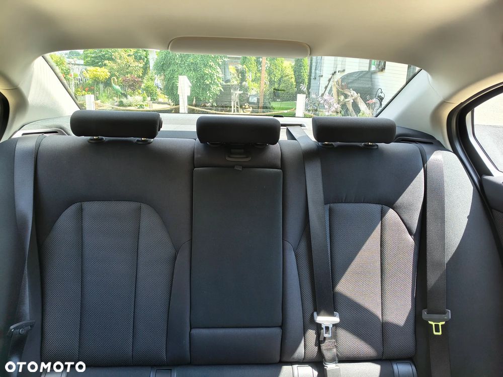 BMW Seria 3 318d - 7