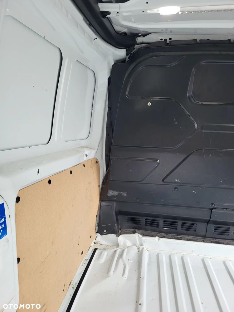 Ford Transit Custom - 13