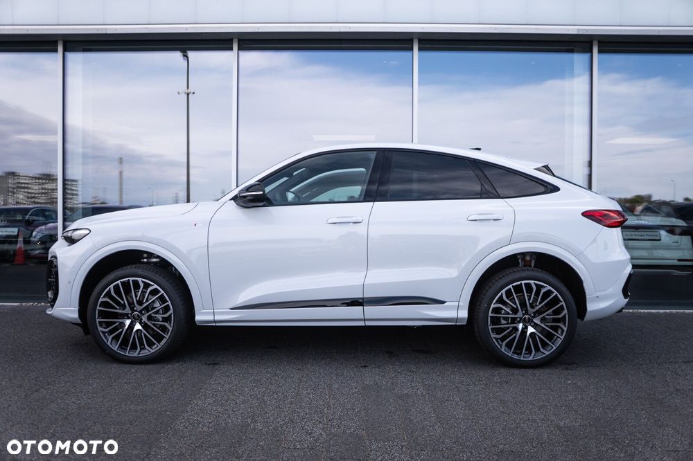 Audi Q5 Sportback - 6