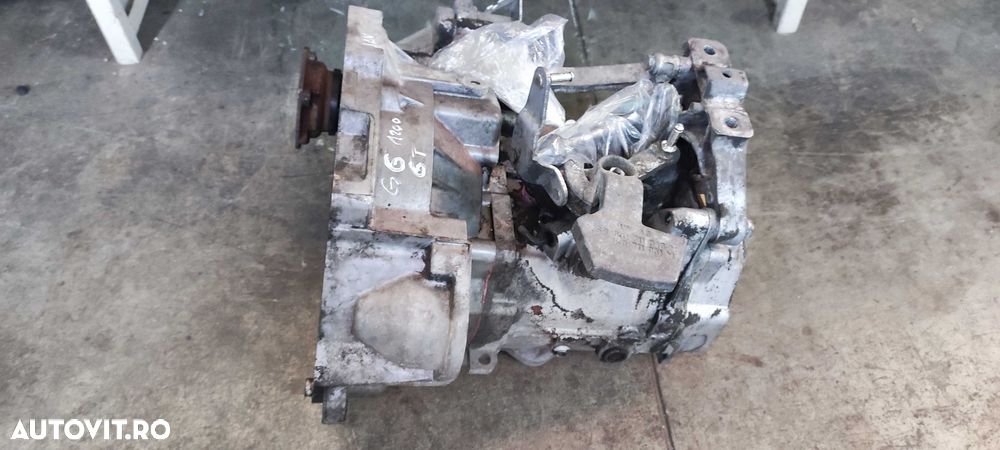 Cutie manuala 6 trepte volksagen vw golf 5 cod cutie JAU - 4