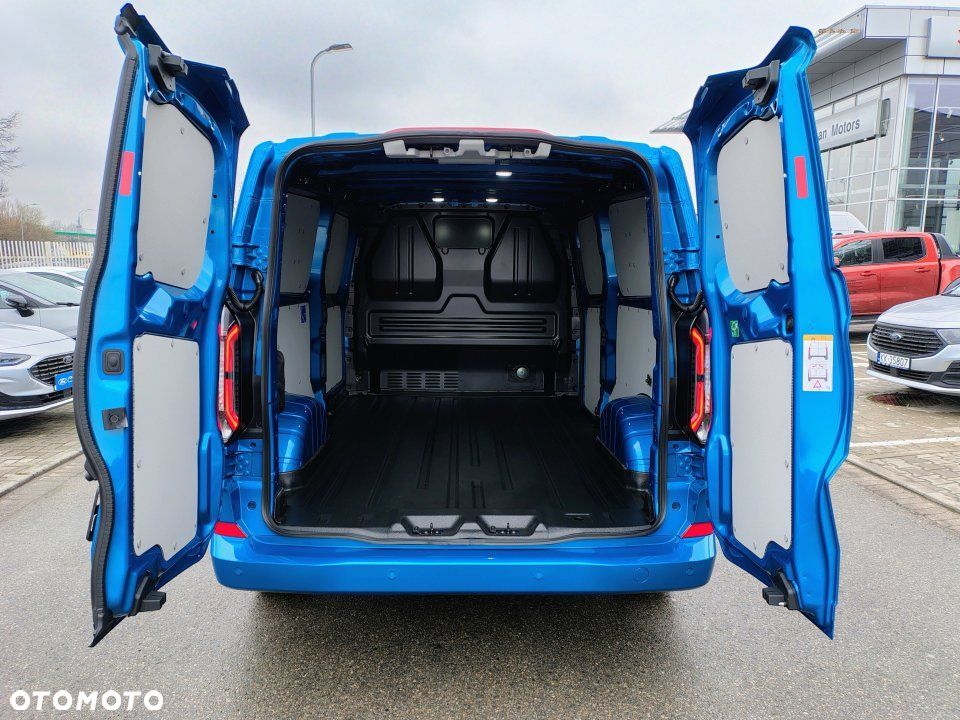 Ford Transit Custom - 8