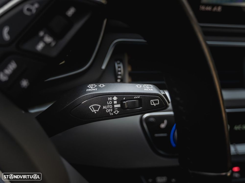 Audi A4 2.0 TDI S-line S tronic - 16