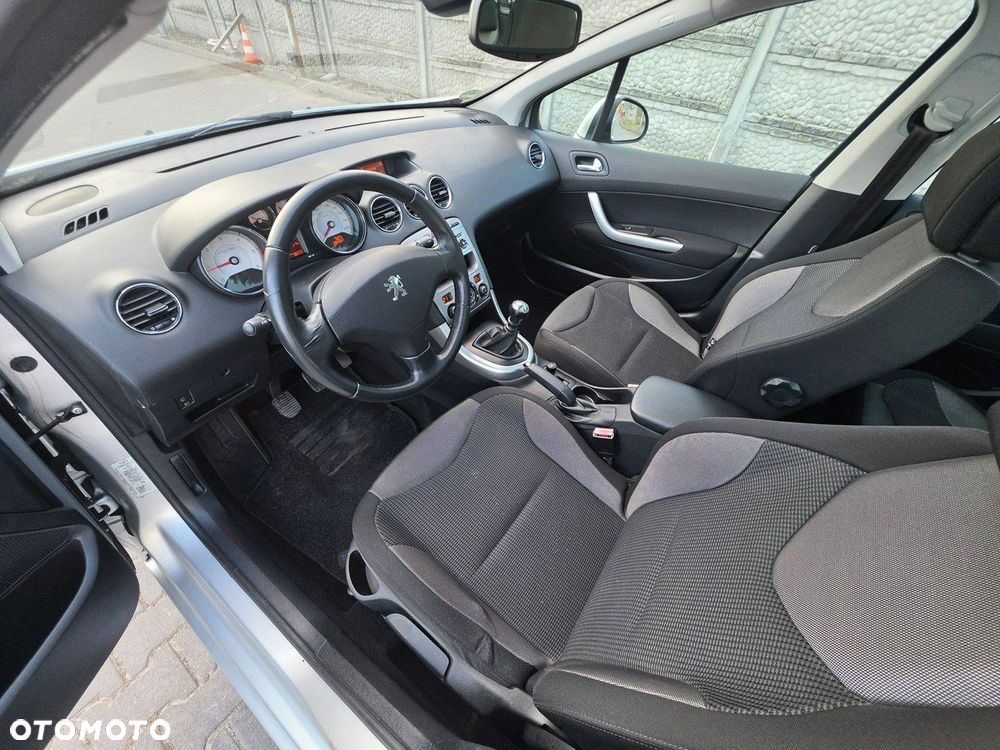 Peugeot 308 HDi FAP 110 Platinum - 12