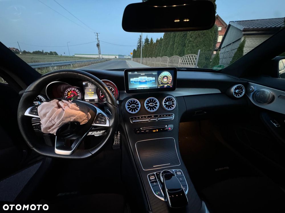 Mercedes-Benz Klasa C 300 9G-TRONIC Night Edition - 14