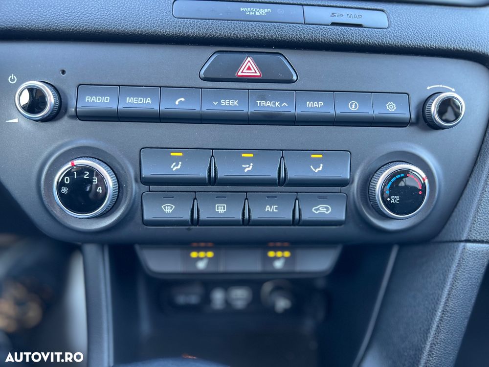 Kia Sportage 2.0 DSL 6AT 4x4 Style - 15