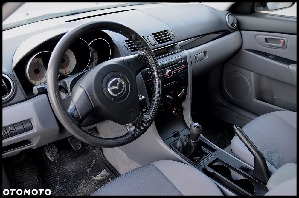 Mazda 3 - 5