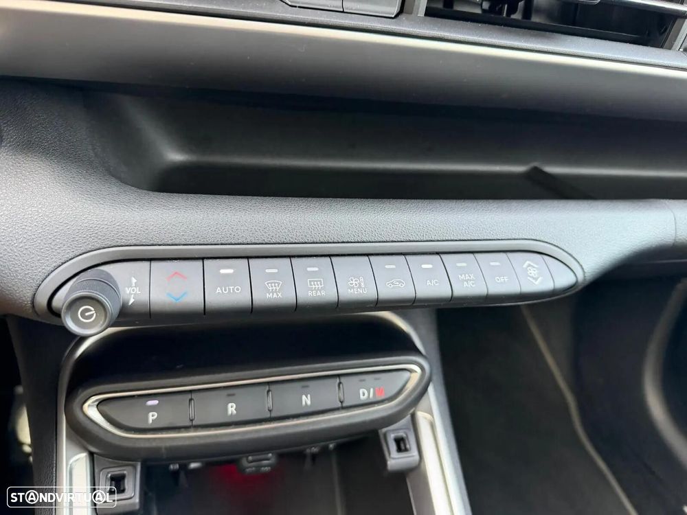 Jeep Avenger 1.2 e-Hybrid Altitude DCT - 31