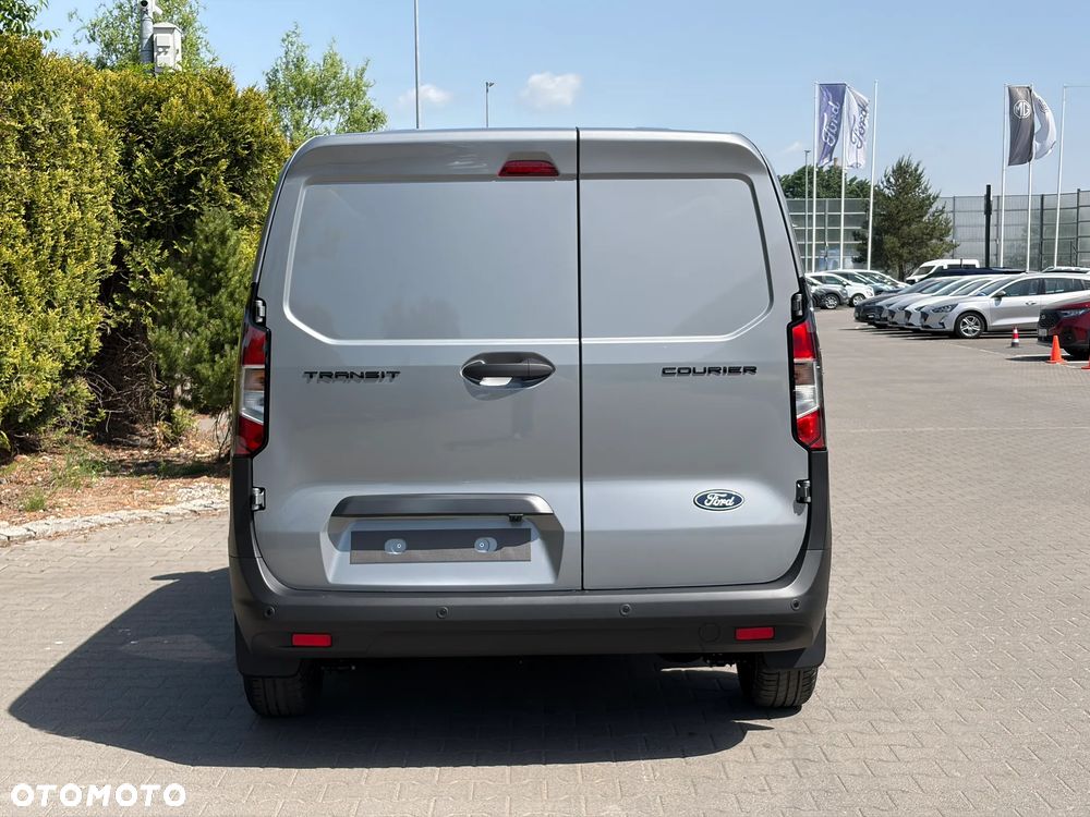 Ford Transit Courier - 5