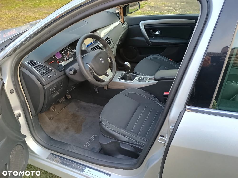 Renault Laguna dCi 110 FAP Paris Business - 6