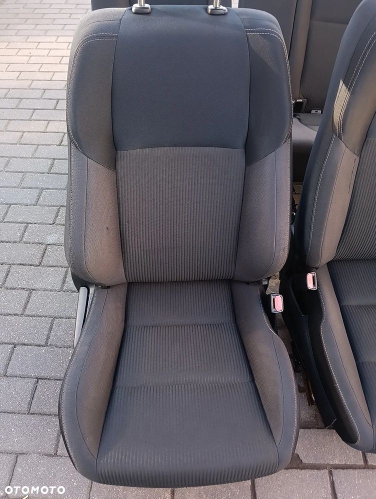 Fotel kierowca pasażer kanapy Toyota RAV4 - 4