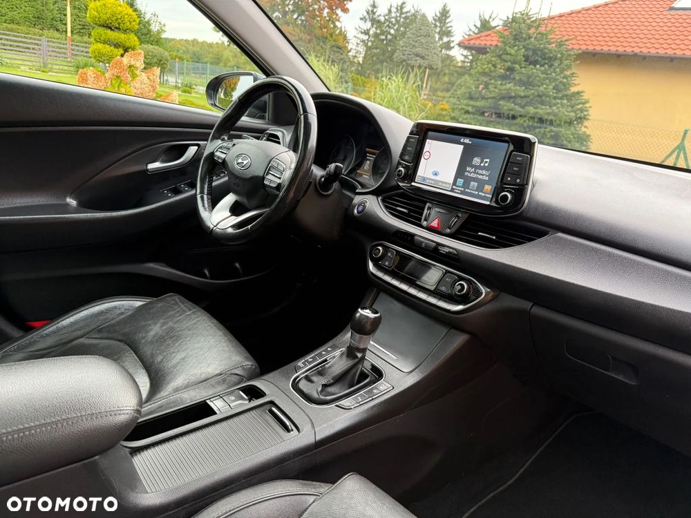 Hyundai i30 1.6 CRDi BlueDrive Premium DCT - 14