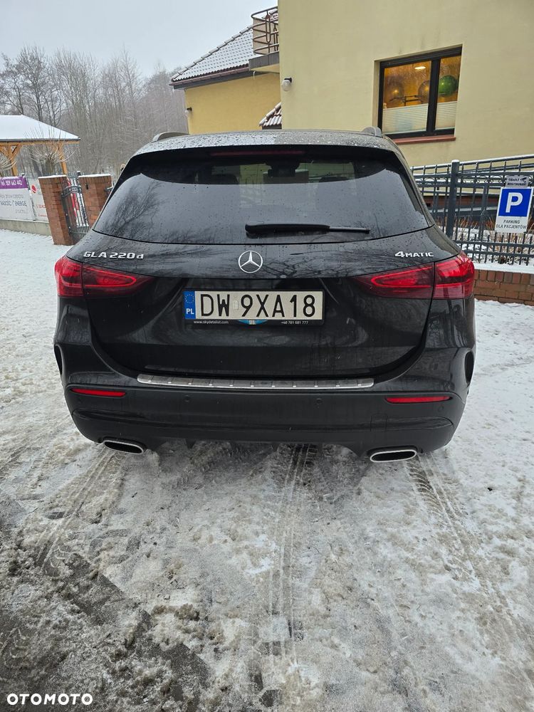 Mercedes-Benz GLA 220 d 4-Matic AMG Line - 3