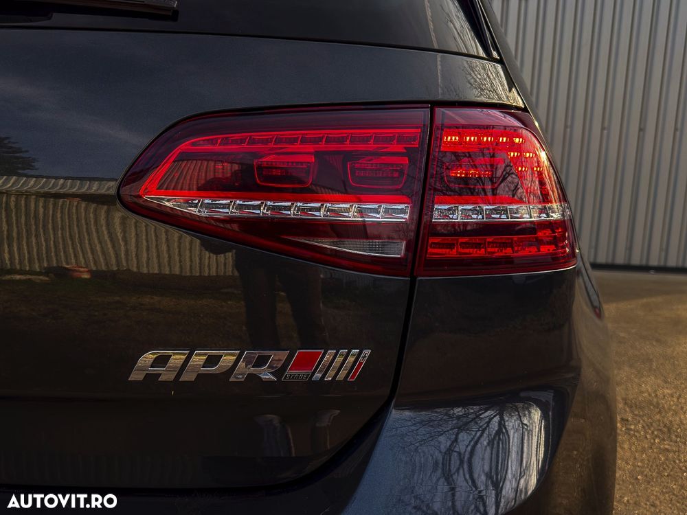 Volkswagen Golf - 18