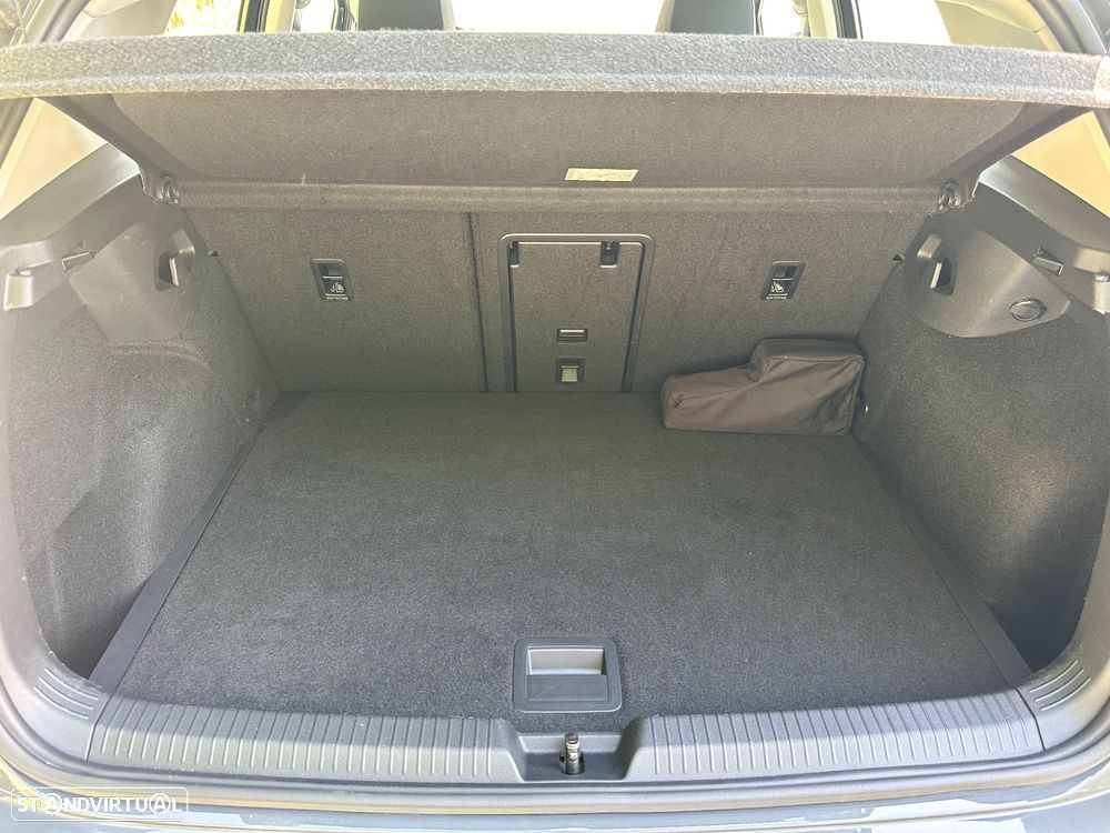 VW Golf 2.0 TDI Life - 21