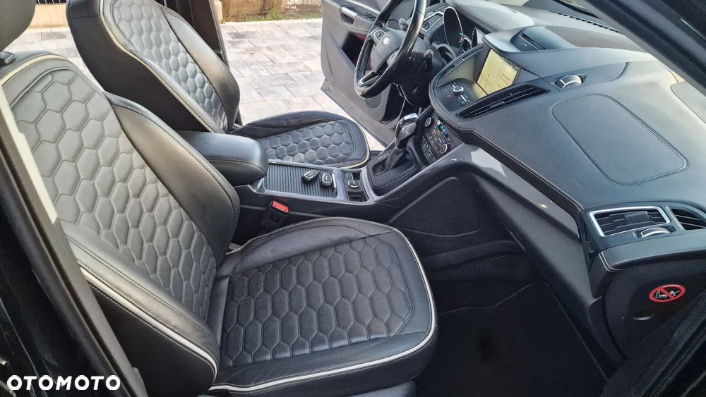 Ford Kuga 2.0 TDCi 4x4 Vignale - 30