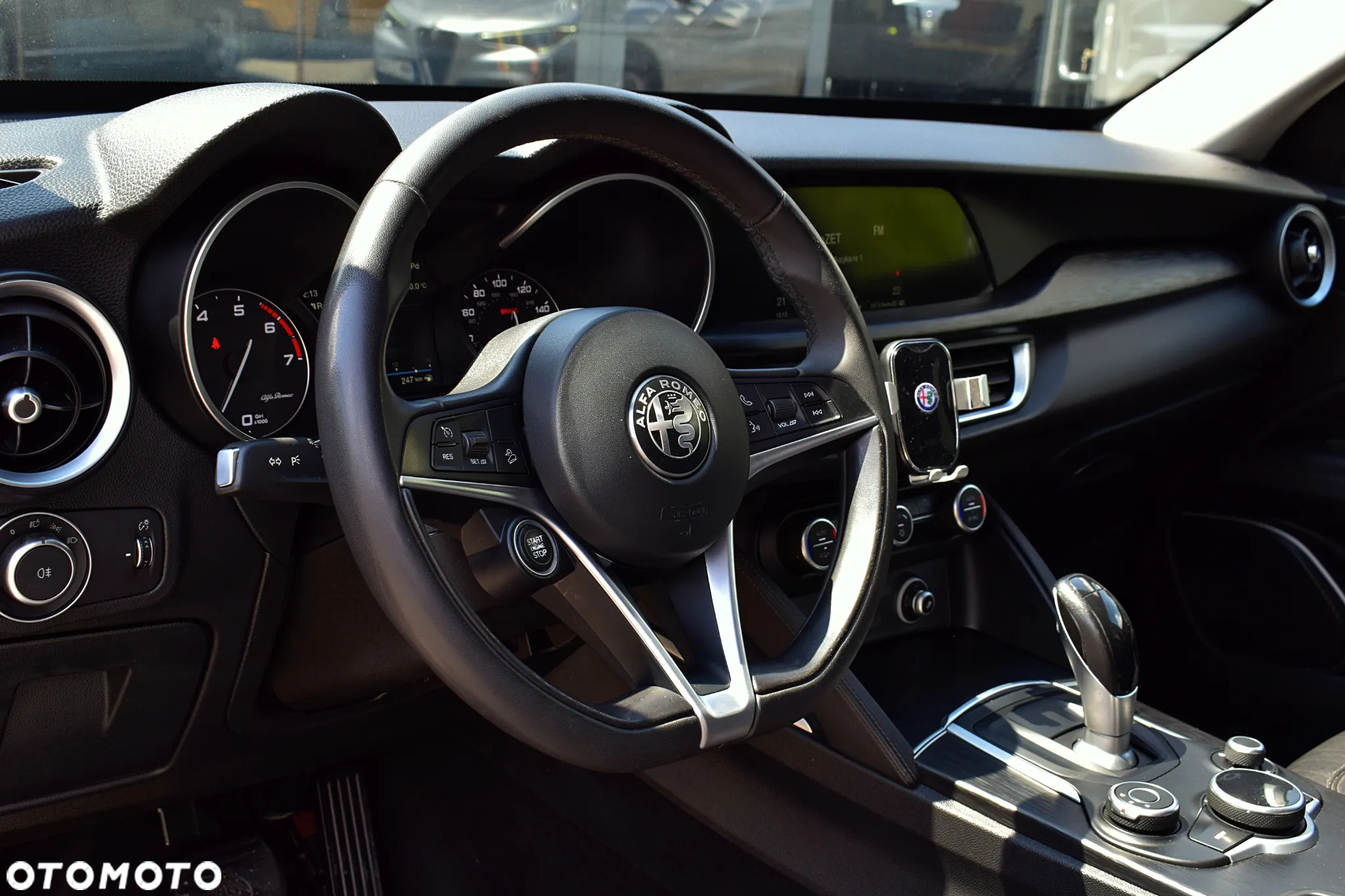 Alfa Romeo Stelvio 2.0 Turbo 16V AT8-Q4 Sprint - 4