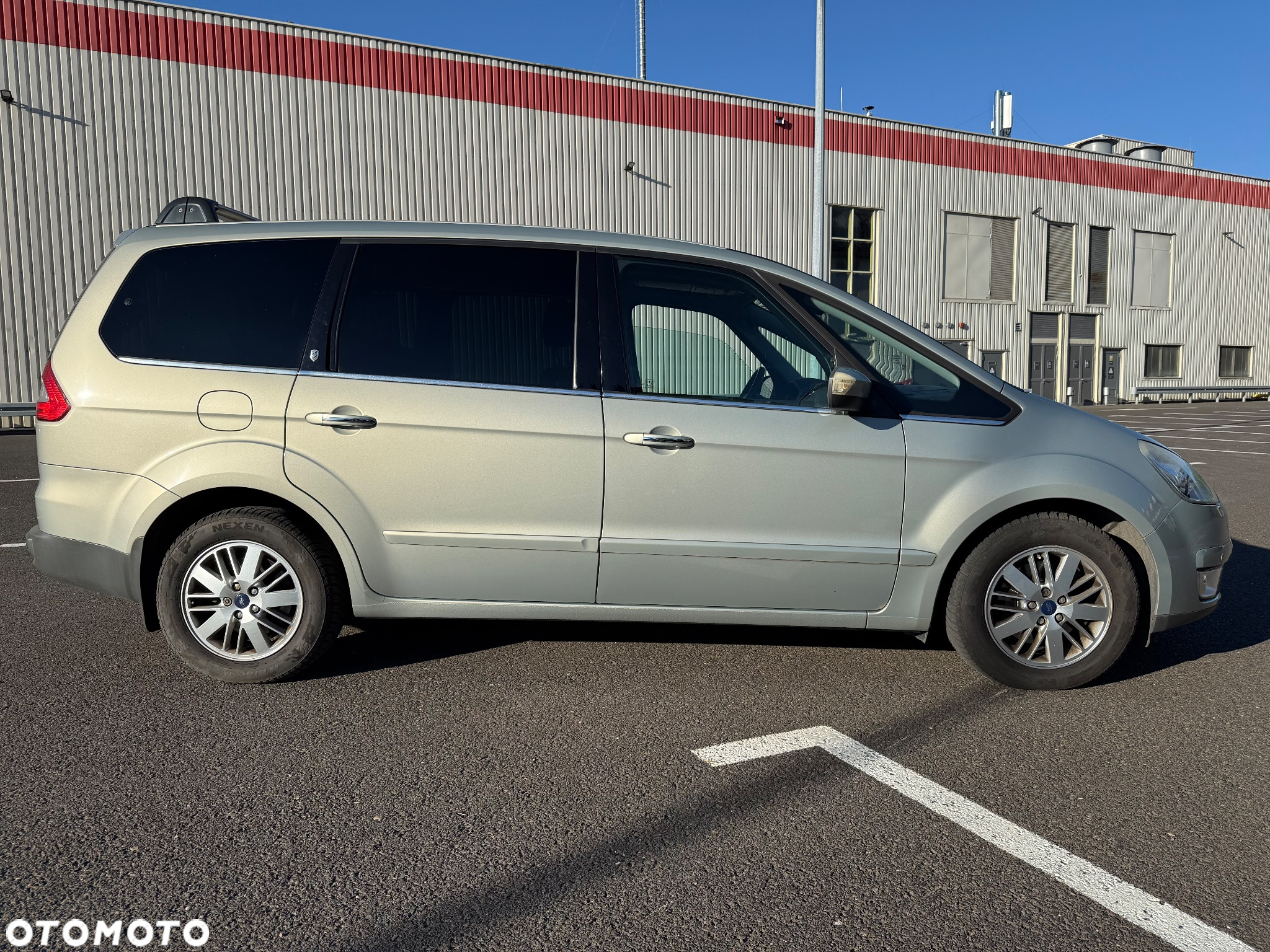 Ford Galaxy 2.3 Ghia - 14