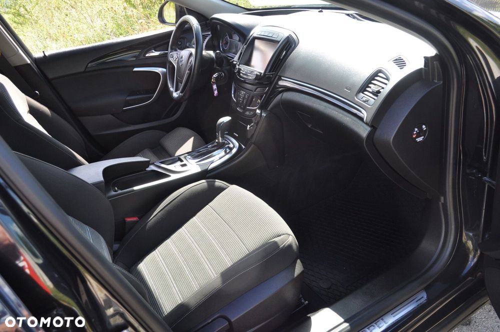Opel Insignia - 10