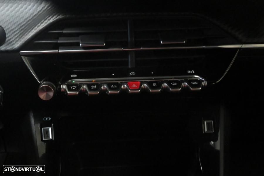 Peugeot 2008 1.2 PureTech Active Pack - 29