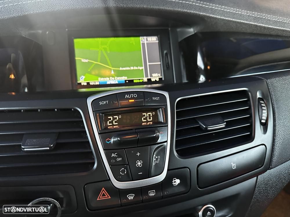 Renault Laguna Break 2.0 dCi Initiale - 26