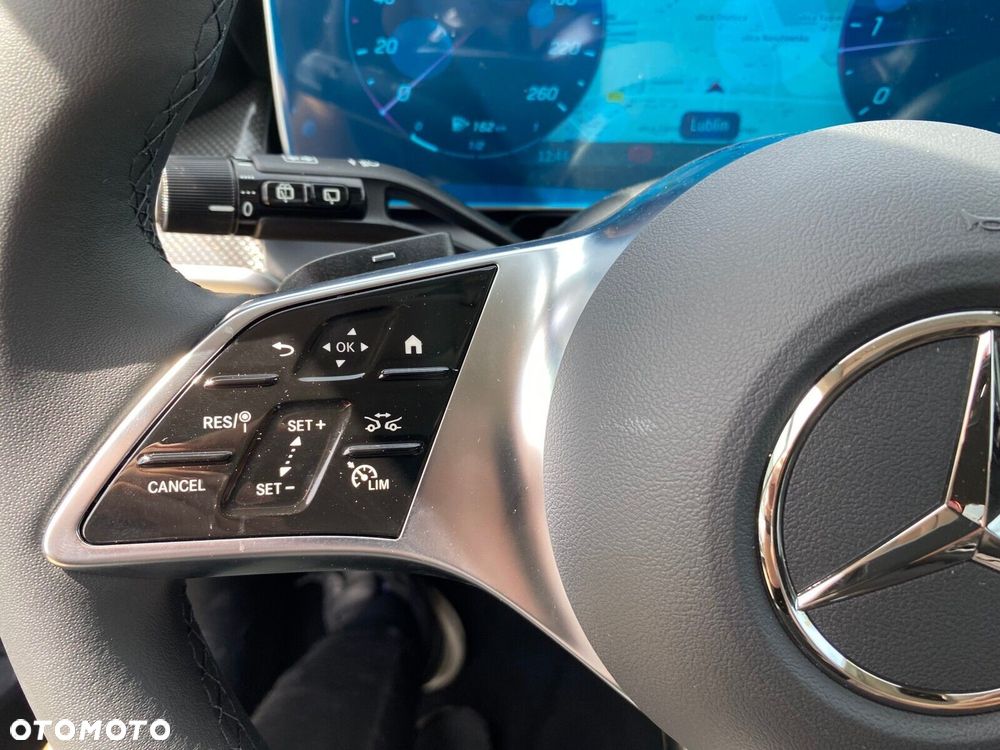 Mercedes-Benz GLC - 13