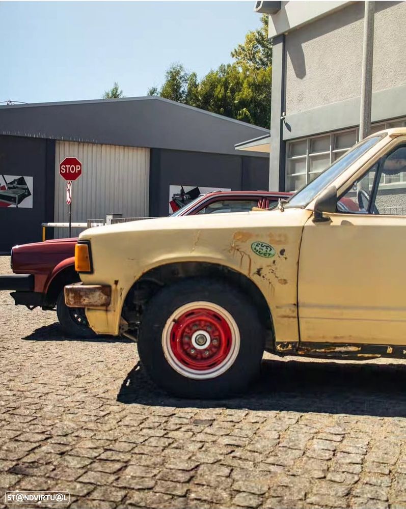 Nissan Pick Up - 8