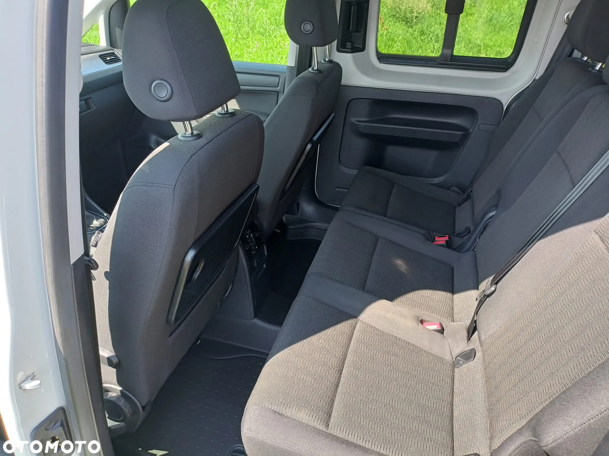 Volkswagen Caddy Maxi 2.0 TDI Highline DSG - 27