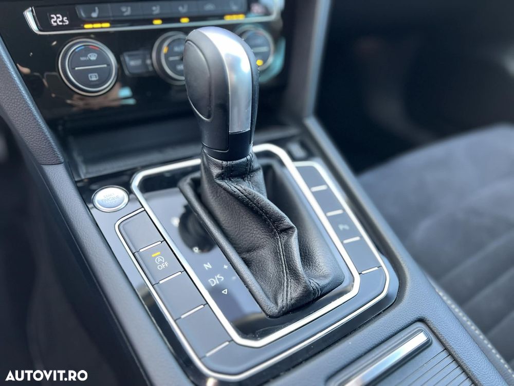 Volkswagen Passat 2.0 TDI DSG R Executive - 9