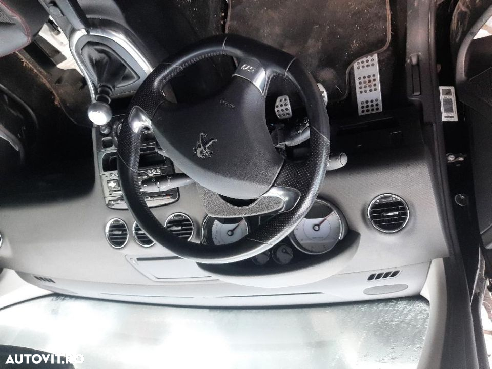 dezmembrez peugeot 308 .1.6l benzina 2012 - 2