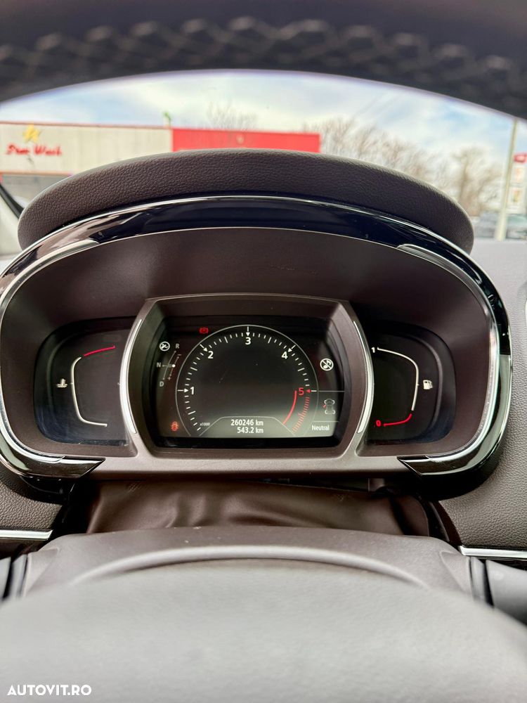 Renault Espace Energy dCi 160 EDC ELYSEE - 8