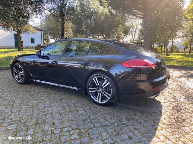 Porsche Panamera 3.0 V6 - 3