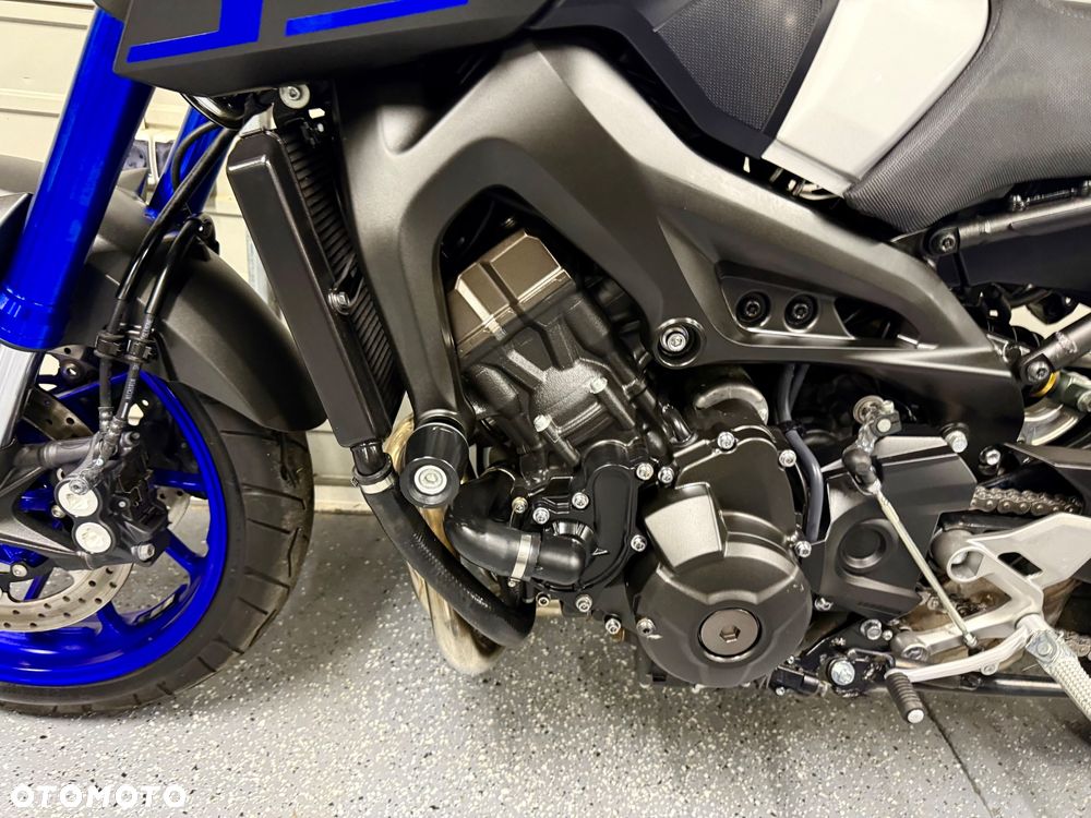 Yamaha MT - 17