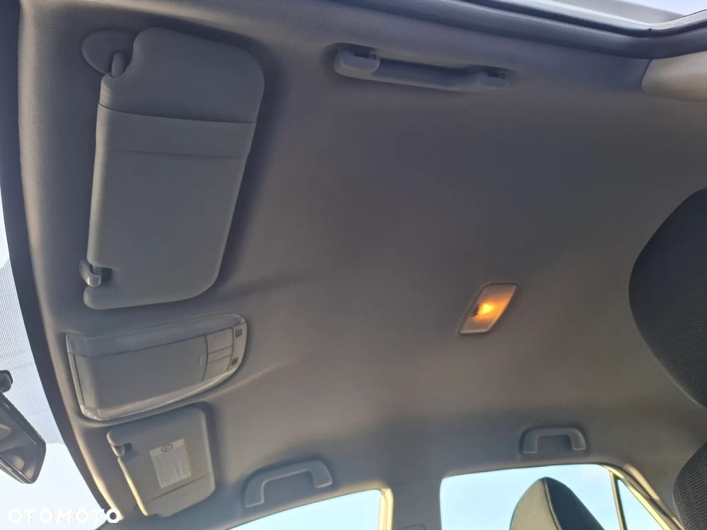 Toyota Auris 1.33 VVT-i - 27