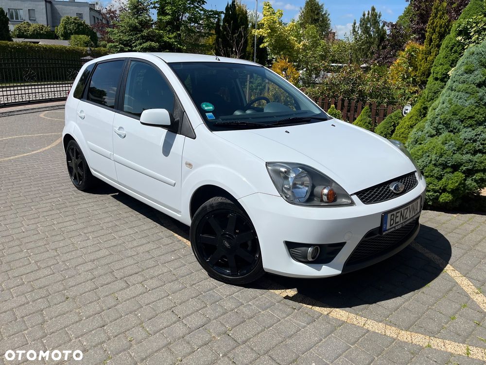 Ford Fiesta 1.4 Ambiente - 18