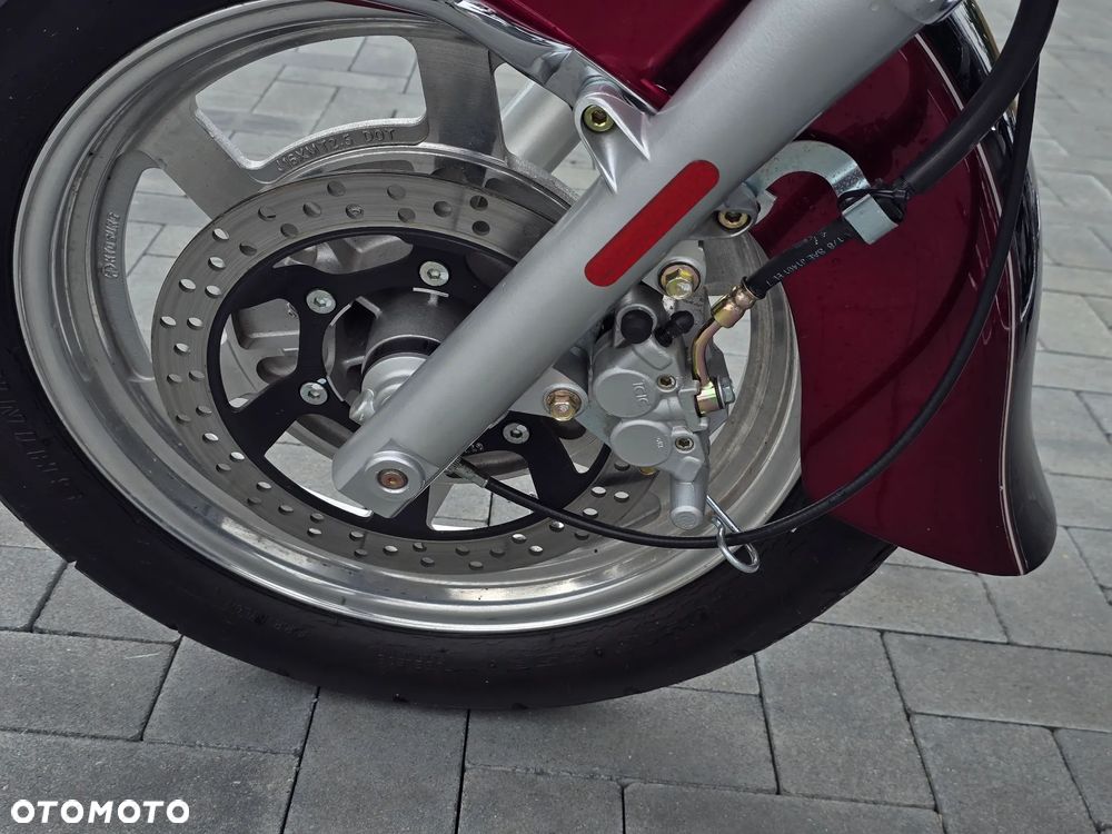 Hyosung GV - 16