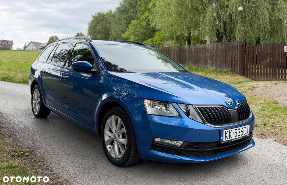 Skoda Octavia 1.6 TDI DSG Style - 4