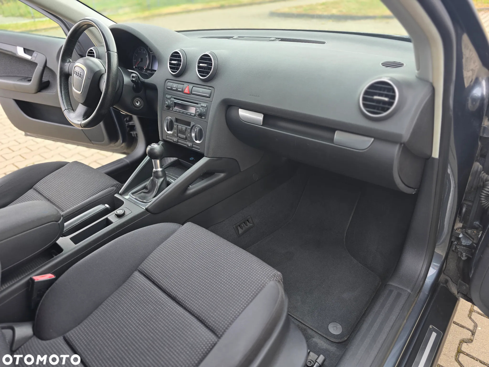 Audi A3 1.6 Sportback Attraction - 13